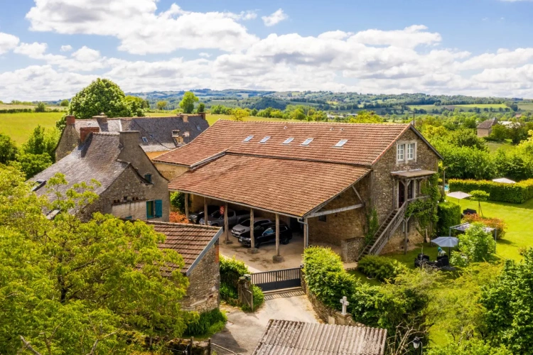 Photos 17 - Touristique - Maison principale, 3 gîtes **** sur 1 hectare, Bournazel, Aveyron