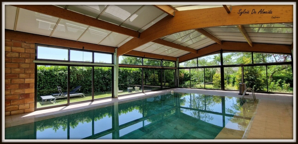 Photos 1 - Prestige - Propriete à vendre 8 pièces 285 m² REPLONGES (01), Piscine, 4 suites, double garage, terrain 2136 m²