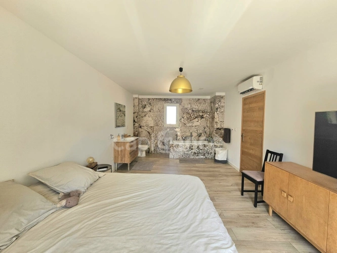Photos 11 - Prestige - Ensemble immobilier de 368 m2 divisé en 3 habitations, piscine, terrain 1683 m2 à VESCOVATO (Haute Corse)