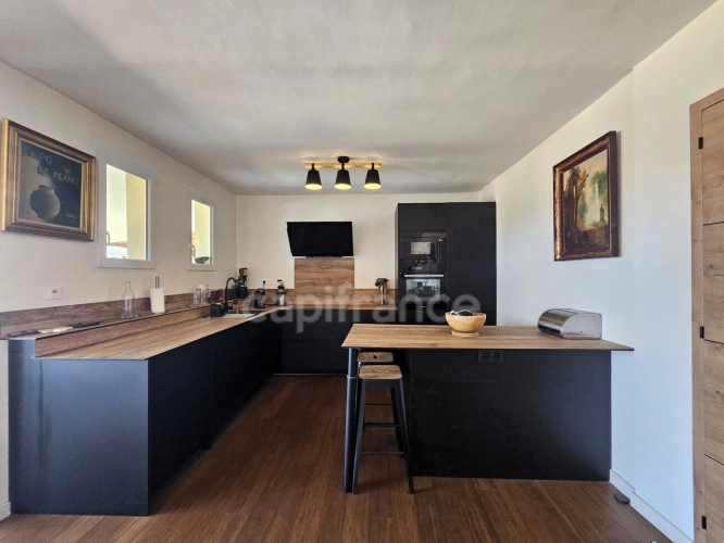 Photos 19 - Prestige - Ensemble immobilier de 368 m2 divisé en 3 habitations, piscine, terrain 1683 m2 à VESCOVATO (Haute Corse)