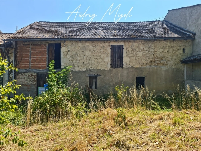 Photos 1 - Rurale - Grange en pierre à rénover entièrement, au coeur d'Astaffort, plus de 200m²