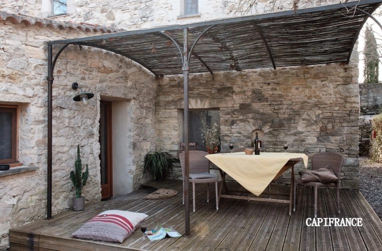 Photos 10 - Prestige - Propriété hébergement/événementiel dans le Luberon, 6,3 ha, 80 couchages, 1090 m2