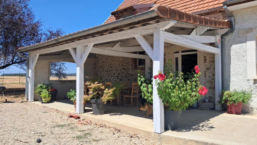 Photos 3 - Équestre - LE THOULT TROSNAY (51) à vendre superbe corps de ferme restauré sur un terrain clos de plus de 8600 m2 avec étang