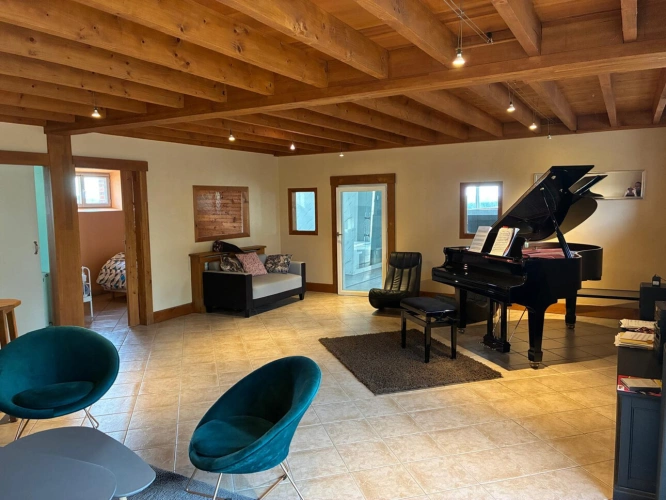 Photos 22 - Équestre - LE THOULT TROSNAY (51) à vendre superbe corps de ferme restauré sur un terrain clos de plus de 8600 m2 avec étang