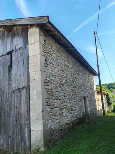 Photos 8 - Rurale - GRANGE – GRAND VOLUME – STOCKAGE / ATELIER – SECTEUR MENAUCOURT