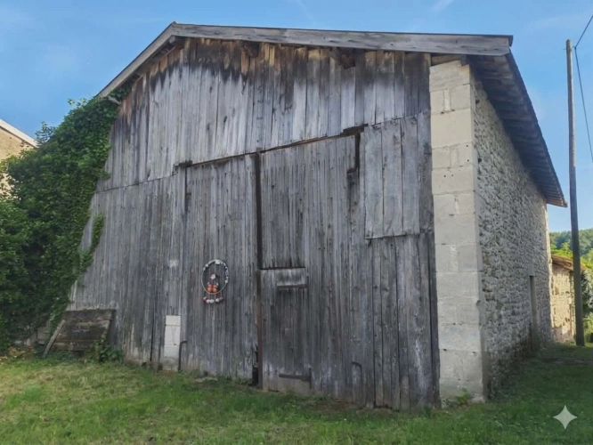 Photos 2 - Rurale - GRANGE – GRAND VOLUME – STOCKAGE / ATELIER – SECTEUR MENAUCOURT