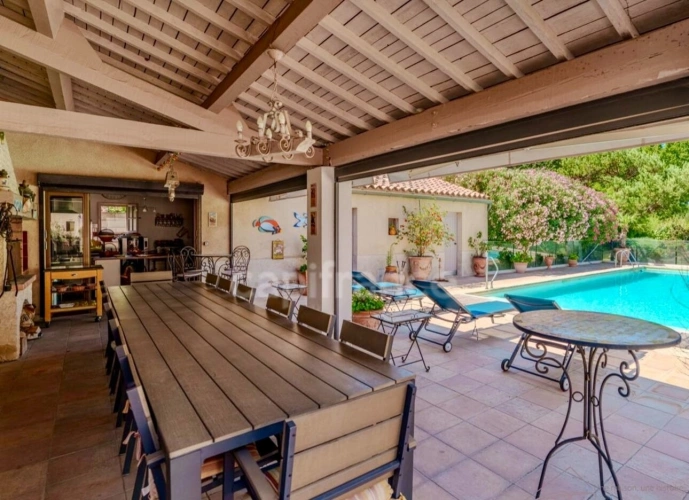 Photos 3 - Prestige - Propriete à vendre 11 pièces FONTVIEILLE (13)