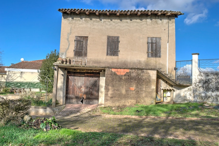 Photos 4 - Rurale - GENAY (69) - Grange de 140 m² - 4 pièces - 434 m² de terrain - Fort potentiel