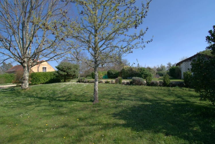 Photos 5 - Touristique - SAINT GENIES (24), vente propriété 277 m2 sur 4 ha, gîtes en activité