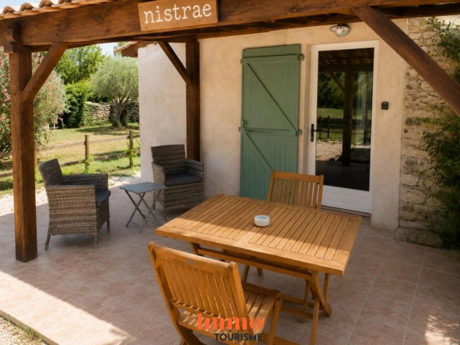 Photos 18 - Touristique - Domaine avec gîtes et maison principale à Grans, en Provence
