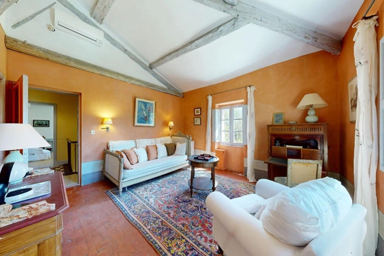 Photos 9 - Prestige - Propriété d'exception à deux pas de L 'Isle sur Sorgue bastide Moulin Dépendances Calme absolu PROVENCE VENTOUX