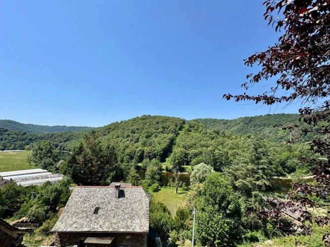 Photos 4 - Touristique - Propriété de caractère avec vue panoramique sur le Lot