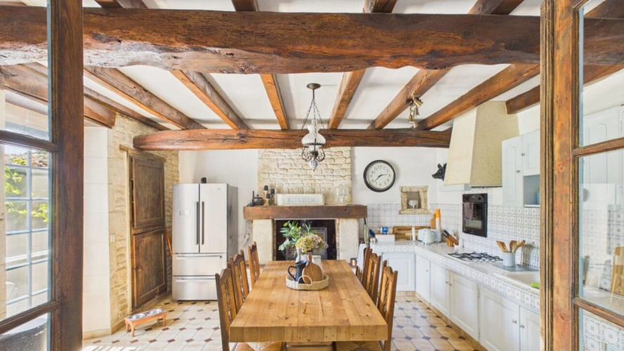 Photos 5 - Rurale - Superbe propriété de village en pierre de 4/5 chambres avec terrain privé, piscine et dépendances
