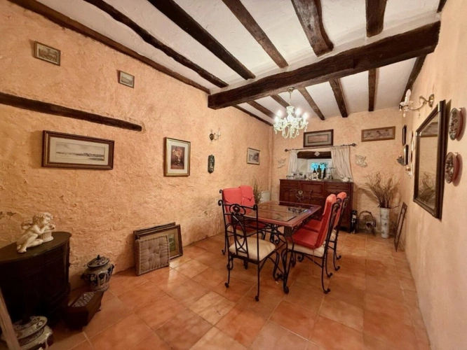 Photos 14 - Touristique - Propriété de village traditionnelle d'un excellent rapport qualité-prix avec gîtes et grand terrain
