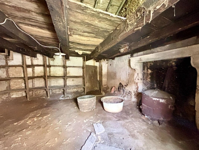 Photos 7 - Rurale - Deux Maisons de Caractère Indépendantes, une Grange en Pierre et plus de 1,2 Hectare de Terrain