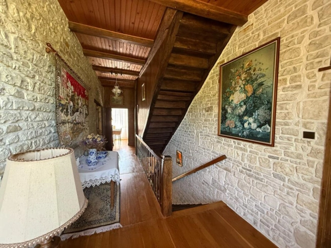 Photos 10 - Rurale - Belle Demeure de Caractère avec Plus de 5 000 m² de Terrain, Verger et Dépendances