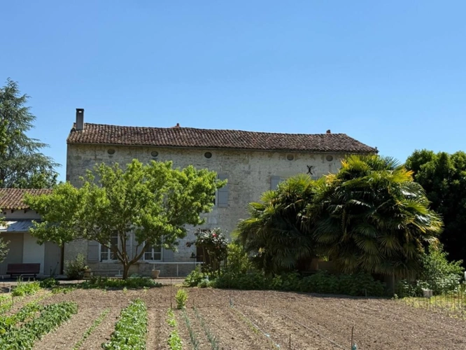 Photos 16 - Rurale - Belle Demeure de Caractère avec Plus de 5 000 m² de Terrain, Verger et Dépendances