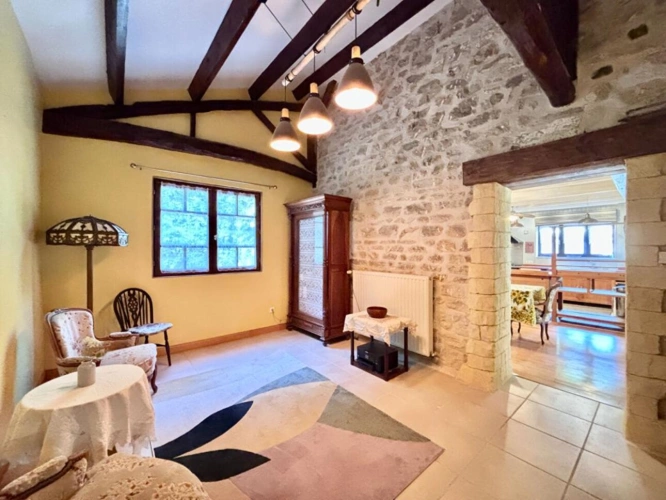 Photos 5 - Prestige - Une Propriété d'Exception au Bord de la Rivière avec de Superbes Vues, à Proximité de l'un des Plus Beaux Villages de la Charente