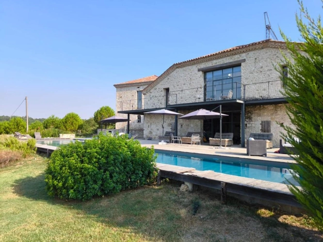 Photos 1 - Rurale - Domaine en pierre du Quercy - 612 m² utiles - 2 hectares - projet de rénovation à reprendre