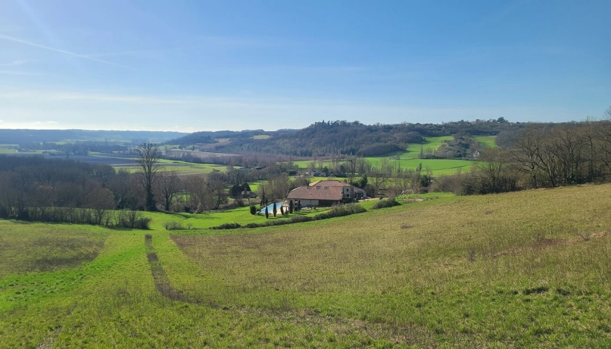 Photos 3 - Rurale - Domaine en pierre du Quercy - 612 m² utiles - 2 hectares - projet de rénovation à reprendre
