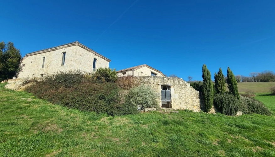 Photos 5 - Rurale - Domaine en pierre du Quercy - 612 m² utiles - 2 hectares - projet de rénovation à reprendre