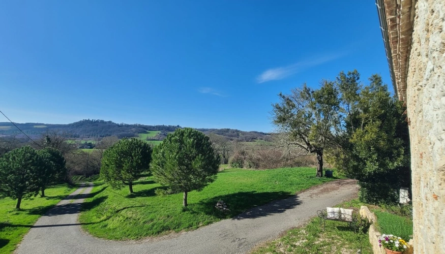 Photos 11 - Rurale - Domaine en pierre du Quercy - 612 m² utiles - 2 hectares - projet de rénovation à reprendre