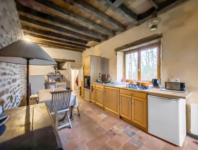 Photos 17 - Prestige - Prieuré du XVe siècle comportant un manoir, une maison d'habitation et une grange