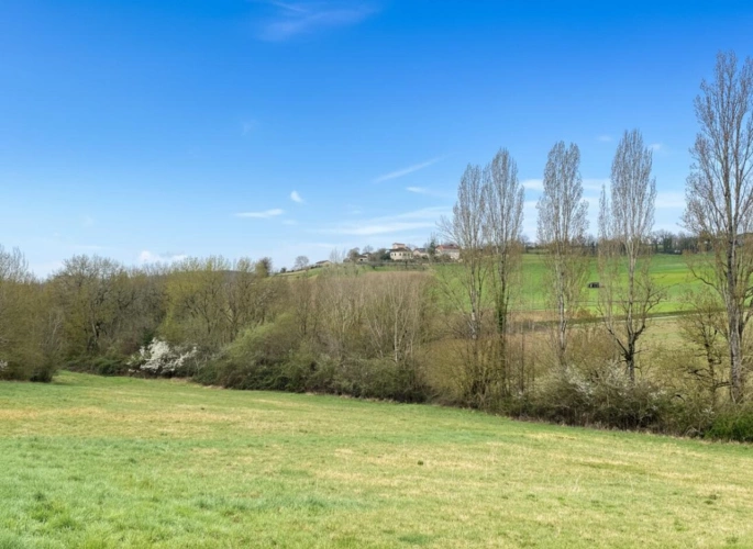 Photos 3 - Rurale - Grange en pierre à rénover avec 1 hectare de terrain Saint-Paul-Flaugnac