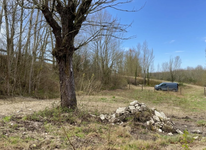Photos 5 - Rurale - Grange en pierre à rénover avec 1 hectare de terrain Saint-Paul-Flaugnac