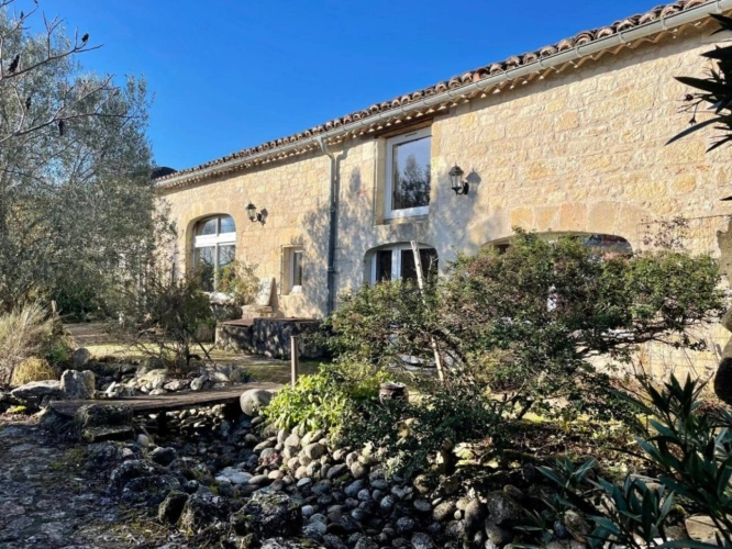 Photos 11 - Rural - Rare set in stones - near Cahors