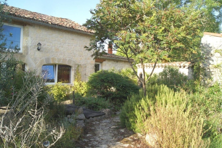 Photos 14 - Rural - Rare set in stones - near Cahors