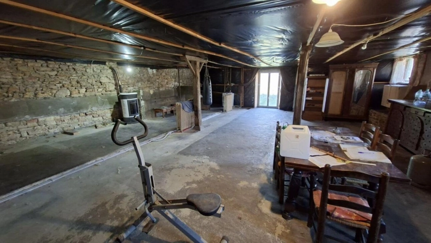 Photos 6 - Rurale - GRANGE EN PIERRE DE 360 M² À RÉNOVER !