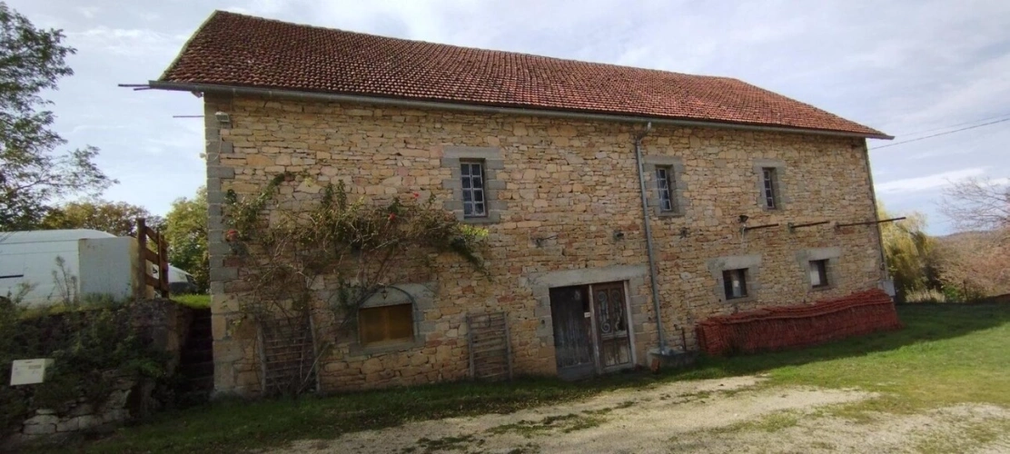 Photos 9 - Rurale - GRANGE EN PIERRE DE 360 M² À RÉNOVER !