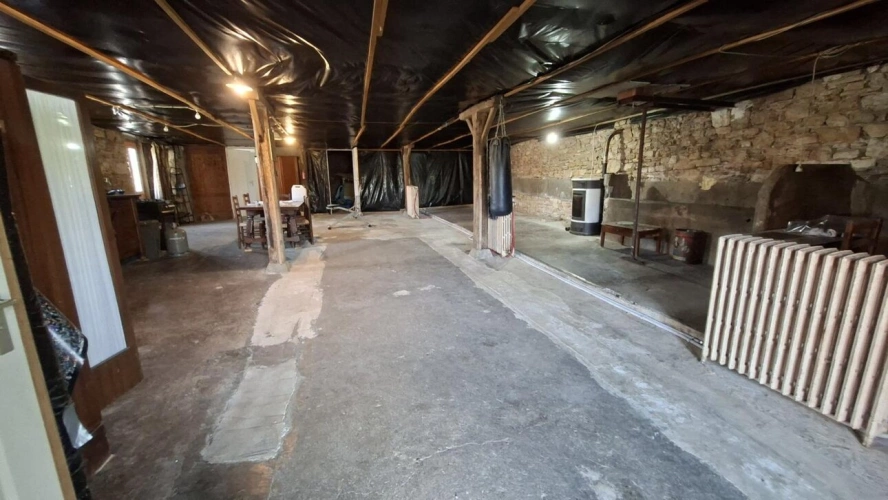 Photos 14 - Rurale - GRANGE EN PIERRE DE 360 M² À RÉNOVER !