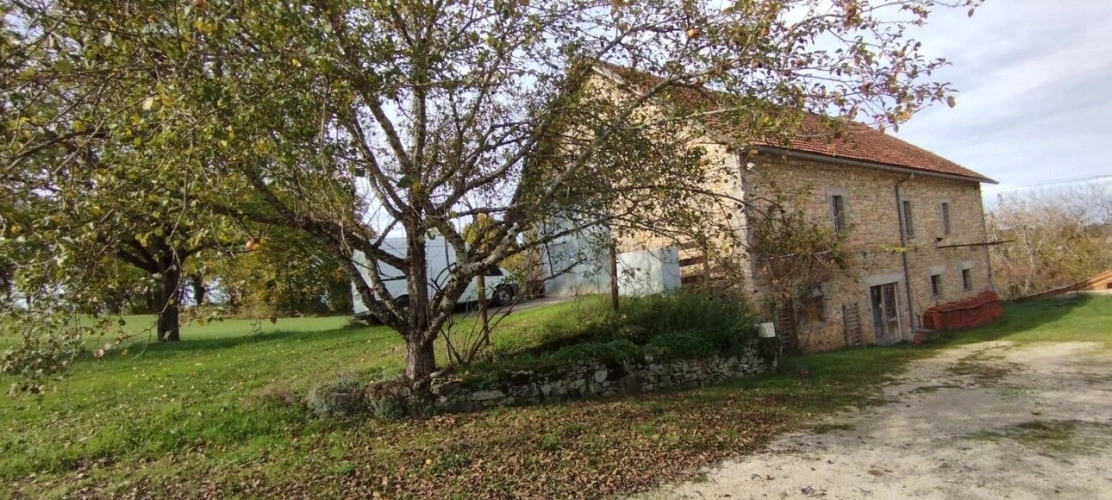 Photos 16 - Rurale - GRANGE EN PIERRE DE 360 M² À RÉNOVER !