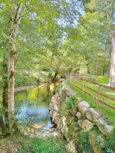 Photos 8 - Rurale - ANCIEN MOULIN DE PRESTIGE À FINIR DE RESTAURER : 3,5 HA AVEC RUISSEAU