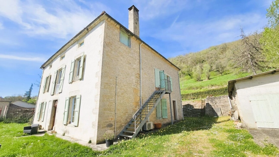 Photos 1 - Rurale - Maison de charme spacieuse dans village médiéval Caylus