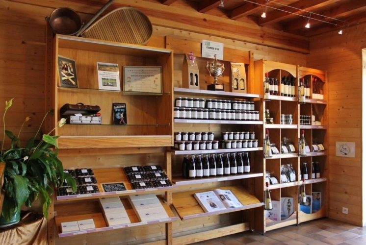Photos 7 - Agricultural - Agen prune orchard, where local produce meets gastronomy.