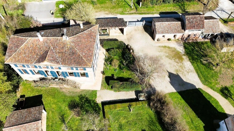 Photos 2 - Prestige - MAISON DE MAÎTRE  AVEC PISCINE ET MAISON ANNEXE