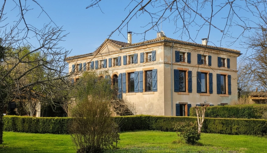 Photos 3 - Prestige - MAISON DE MAÎTRE  AVEC PISCINE ET MAISON ANNEXE