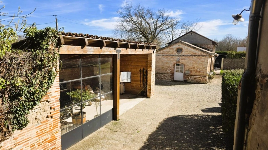 Photos 14 - Prestige - MAISON DE MAÎTRE  AVEC PISCINE ET MAISON ANNEXE
