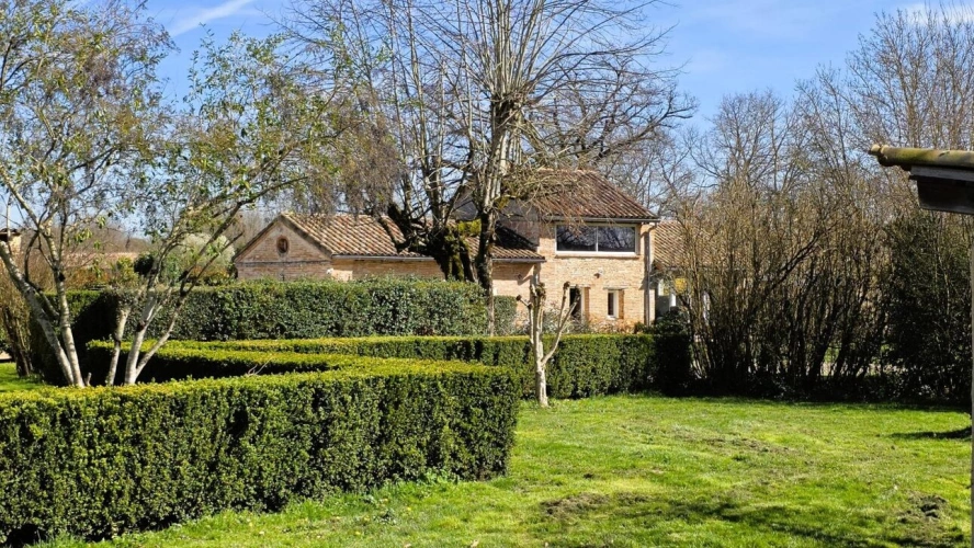 Photos 15 - Prestige - MAISON DE MAÎTRE  AVEC PISCINE ET MAISON ANNEXE