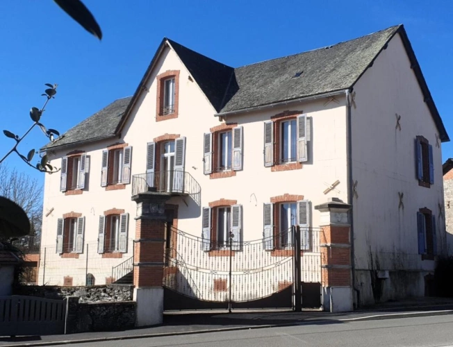 Photos 1 - Rurale - PROPRIETE SPACIEUSE
