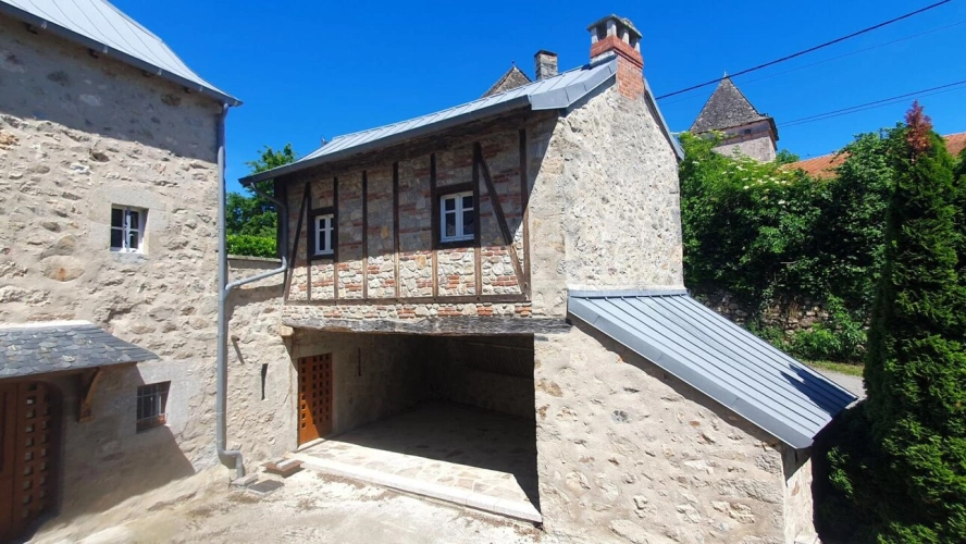Photos 11 - Rurale - LUNAC  Propriété de caractère en pierre rénovée .220 m² habitables  Dépendances  Spa Terrain 1 805 m²