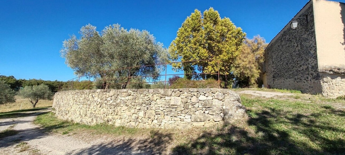 Photos 10 - Prestige - Ancien relais de poste avec domaine agricole à Forcalquier (04300)