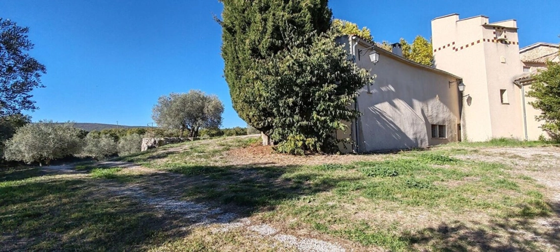 Photos 11 - Prestige - Ancien relais de poste avec domaine agricole à Forcalquier (04300)