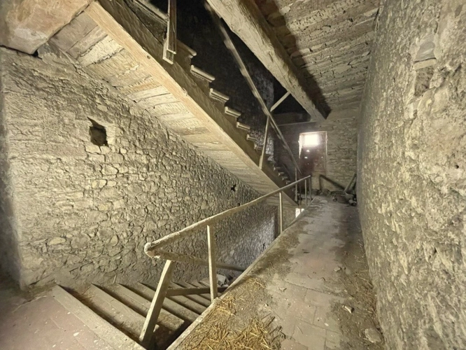 Photos 3 - Prestige - Domaine Agricole Historique avec Vaste Foncier - Important Projet de Rénovation