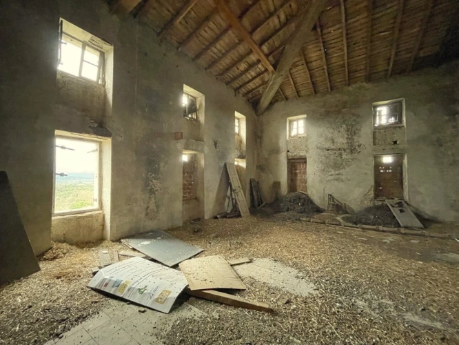 Photos 14 - Prestige - Domaine Agricole Historique avec Vaste Foncier - Important Projet de Rénovation