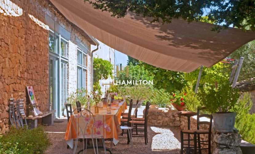 Photos 3 - Touristique - PROPRIETE AVEC GITES ET SALLES DE RECEPTION-REUNION