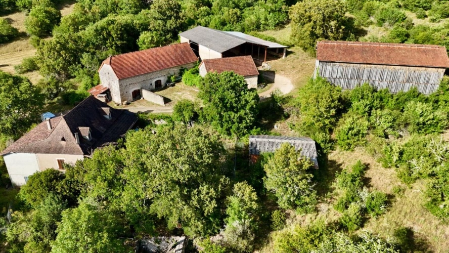 Photos 4 - Rurale - Corps de ferme 7 bâtiments sur 8 ha